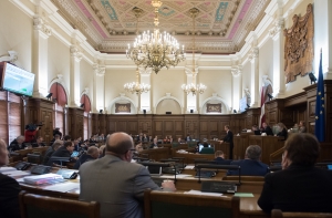 В нынешнем Сейме работают 19 состоявших в КПСС депутатов