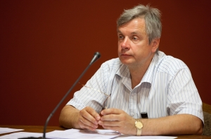 Латвийцы оценили работу правительства: Шадурскис в аутсайдерах