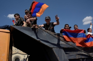 По призыву лидера оппозиции в Армении прекратились акции протеста