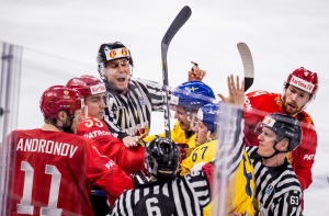 Россия уступила сборной Швеции и заняла второе место в группе