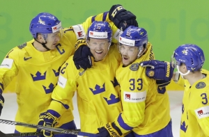 Швеция разгромила США в полуфинале ЧМ по хоккею