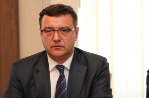 Рейрс съездил на встречу с избирателями за счет налогоплательщиков