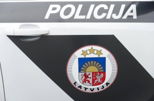 Полиция провела обыск в джентльменском клубе в центре Риги