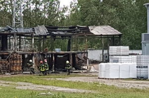 Госслужба среды: в Олайне горели 90 тонн химотходов