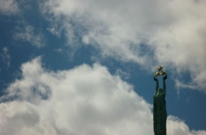 Страхи и надежды: реэмигранты боятся кредитной зависимости в Латвии