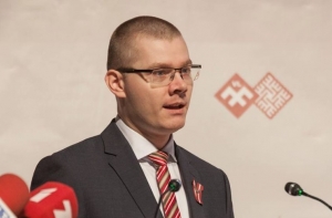 Иесалниекс назвал мышление депутатов Сейма рабским