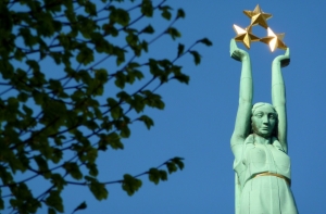 Латвийский публицист обвинил Пабрикса в лицемерии