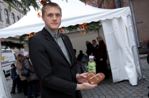 В Twitter «троллят» нацблок: дурак не всегда не понимает, что он дурак