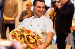 «Что происходит с тобой, Страна?!»: латвийцы устроили флешмоб #EsAtbalstuSaules