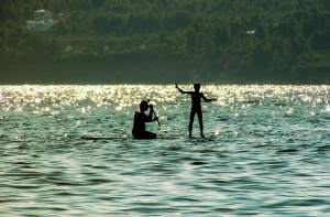 Полицейские спасли четырех беспомощных сапсерфингистов
