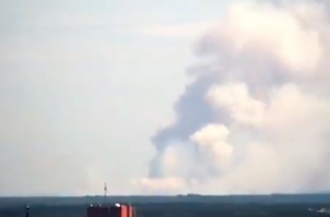 Пожар в Адажи тушат уже более 8 часов: ликвидировать его пока не удалось