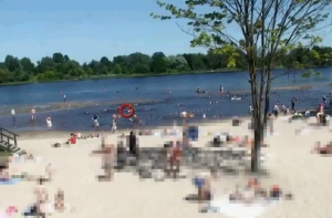 Спасение тонущего 4-летнего ребенка на Луцавсале попало на видео