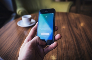 Twitter удалит фейковые аккаунты для уточнения числа подписчиков