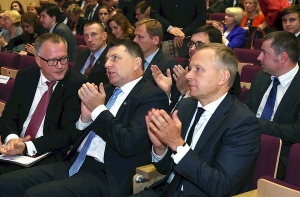 Существенно выросли зарплаты членов правления Банка Латвии