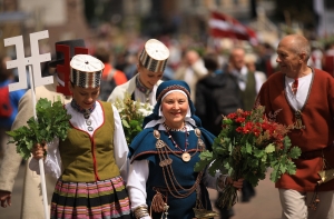 Популярность народных костюмов растет: очереди приходится ждать по два года