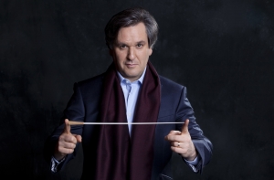 В Юрмале выступит один из лучших дирижеров современности