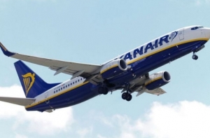 33 пассажира Ryanair госпитализированы из-за падения давления в самолете