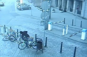 Вор хотел отделаться от наказания мытьем полов в Рижской думе
