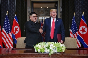 В Белом доме рассказали о письме Ким Чен Ына Трампу