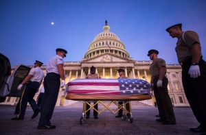 Ринкевич будет представлять Латвию на похоронах Маккейна