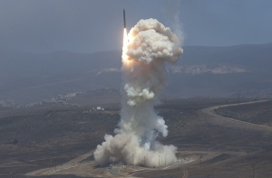 Иран представил баллистическую ракету нового поколения