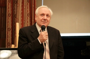 АНОНС: на радио Baltkom - российский политический деятель Сергей Филатов