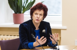 Аболтиня: книга обо мне поможет понять политическую историю Латвии