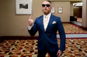 Макгрегор - отцу Нурмагомедова: ты дрожащий трус, как твой сын