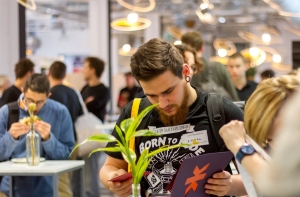 Эксперт: иностранцы выбирают вузы Латвии из-за дешевой учебы и жилья