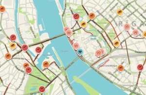 Село парализовало город: в центре Риги образовались большие пробки