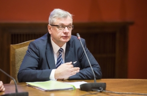 Шадурскис: в реорганизации школ точка еще не поставлена