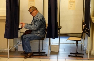 Блогеры призвали запретить пенсионерам голосовать после 70 лет