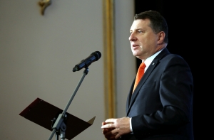 Президент поздравил школьников и студентов с началом учебного года