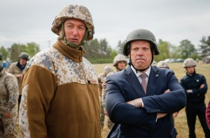 Бергманис: обязательный военный призыв разрушит все, к чему мы шли