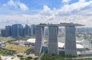 Сингапур решил выплатить гражданам 511 млн долларов