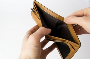 Для получения статуса безработного депутат из Латгале отказалась от зарплаты