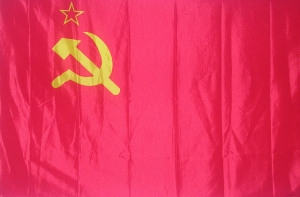 Страны Балтии призвали Walmart убрать из продажи товары с символикой СССР