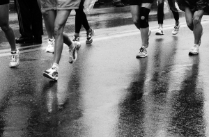 Кениец установил новый мировой рекорд в марафоне