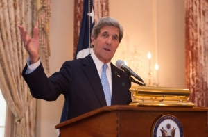 Джон Керри высмеял Трампа за инфантилизм