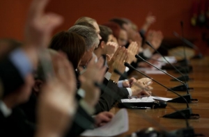 Эксперты: народ не тупой, это политики не готовы «отдать» выборы президента