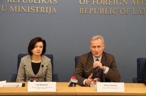 Посол в США: Латвию часто путают с Литвой, но это не конец света!