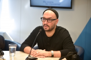 Кирилл, мы тебя любим! Латвийские актеры поздравили Серебренникова с рождением