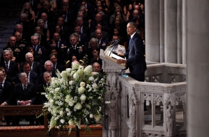 Ринкевич поделился фотографией с гробом Маккейна
