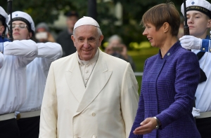 Папа римский стал электронным резидентом Эстонии