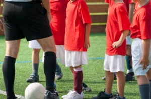 «Это ненормально!»: чтобы выжить, тренеры подрабатывают в автосервисах