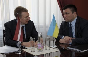 Ринкевич: Латвия продолжит оплачивать реабилитацию украинских военных