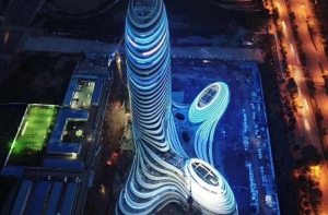 В соцсетях высмеивают китайский небоскреб за фаллическую форму