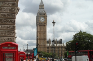 Лондон пообещал избавить страну от российских агентов