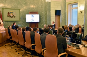 Жители Латвии убеждены, что не могут влиять на политиков