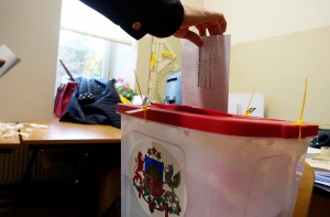 Опрос: народ выступает против «красных линий» и называет свое правительство